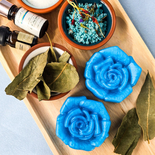 Discover the rejuvenating power of eucalyptus with our organic essential oil soap, crafted to refresh and invigorate your senses while nurturing your skin. This natural soap provides a deep, refreshing cleanse, perfect for enhancing your daily self-care routine and promoting overall well-being.